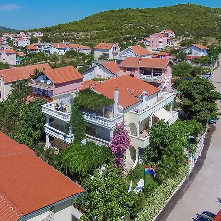 Oaza Tribunj Sea View Apartman Tribalj