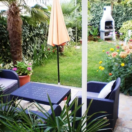 Oaza Tribunj Sea View