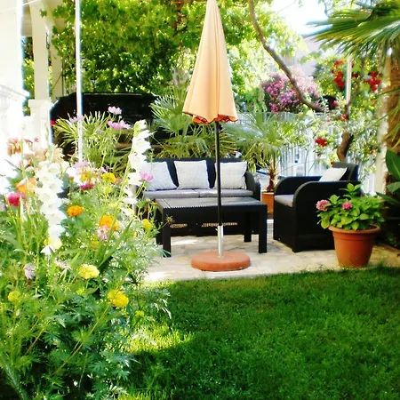 Oaza Tribunj Sea View *