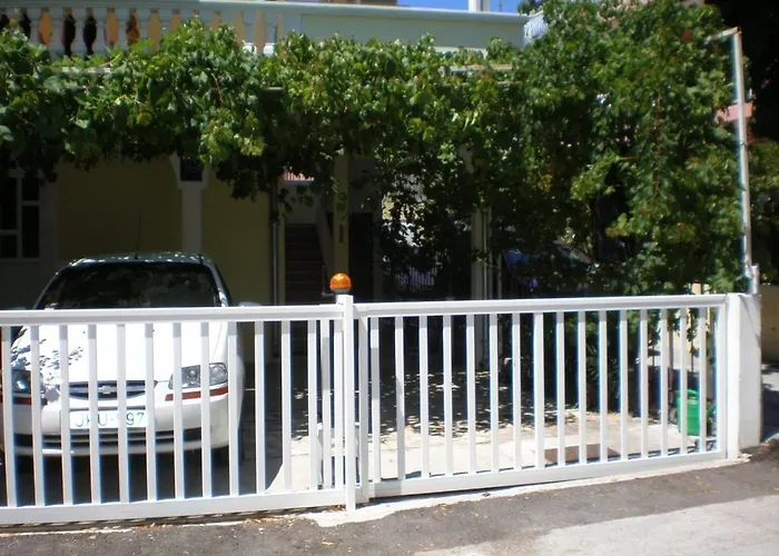 Oaza Tribunj Sea View