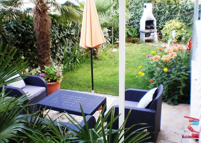 Oaza Tribunj Sea View